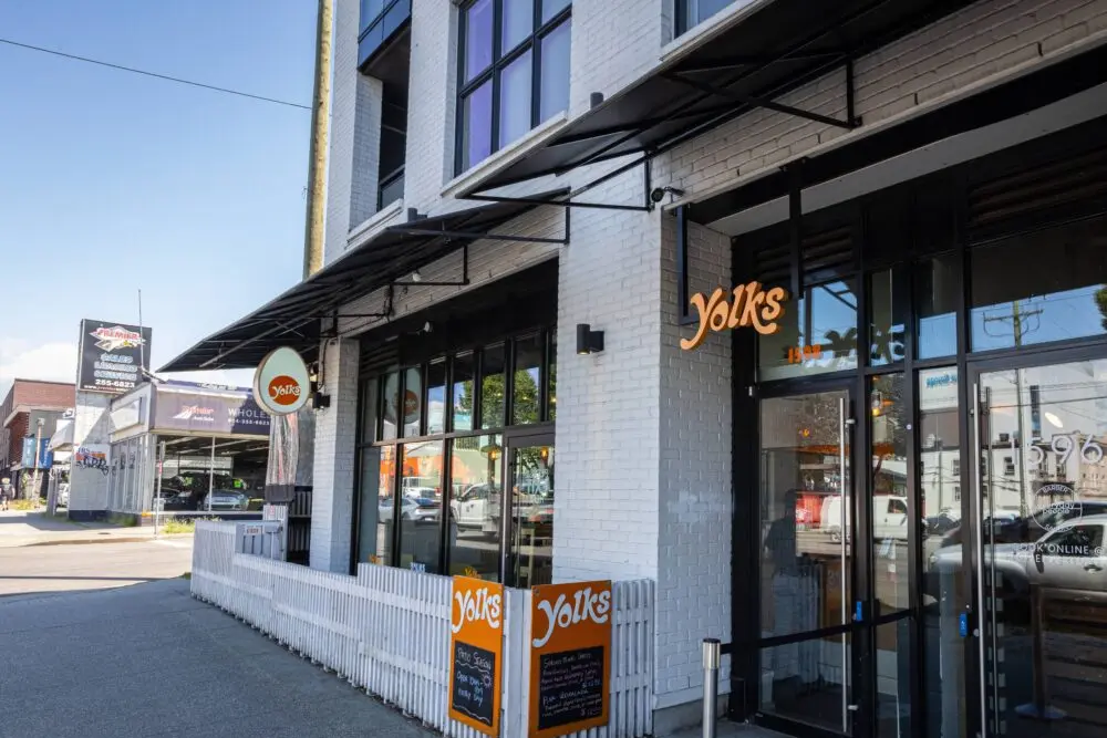 Yolks breakfast restaurant franchise in Canada
